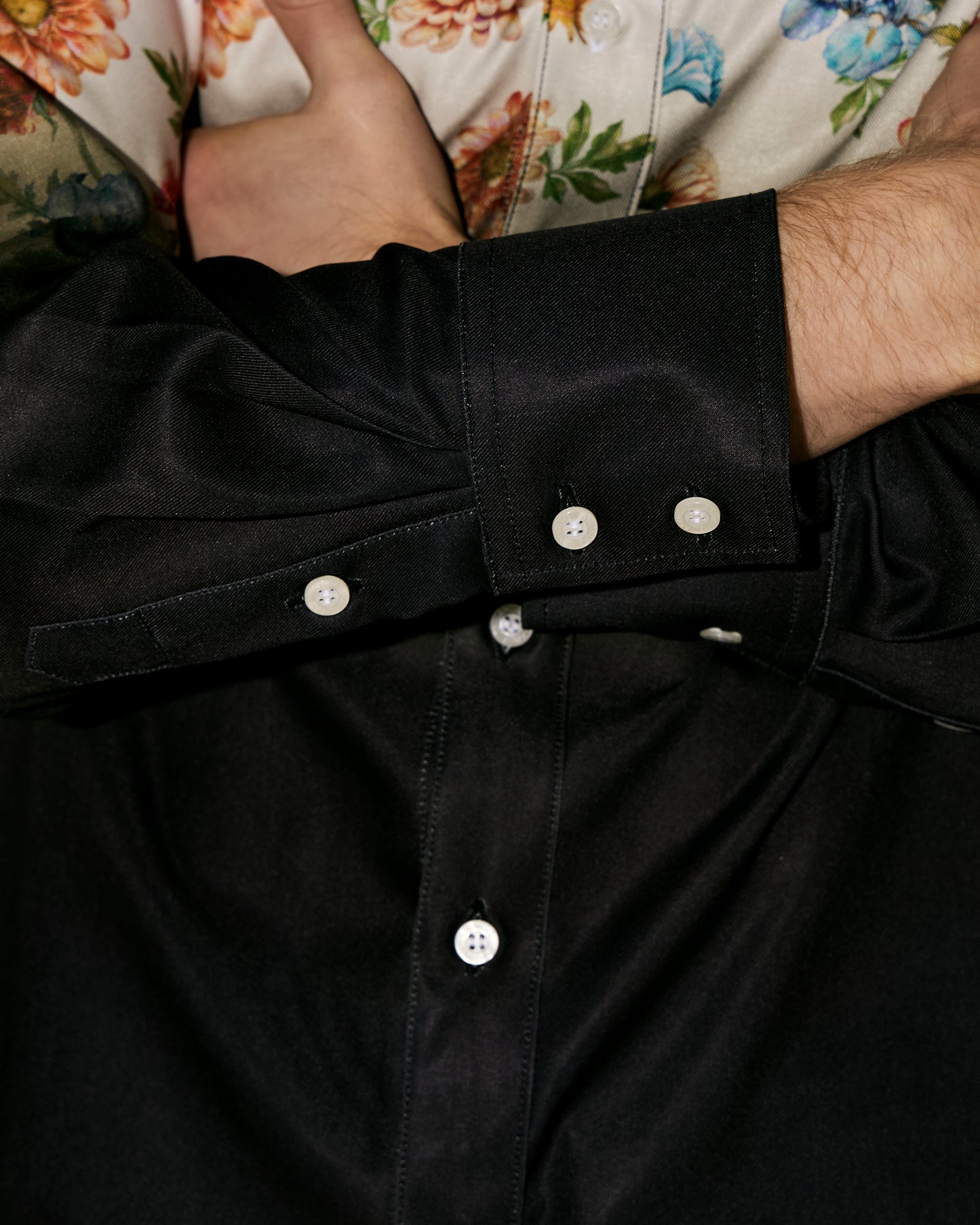 BLACK GRADATION SHIRT