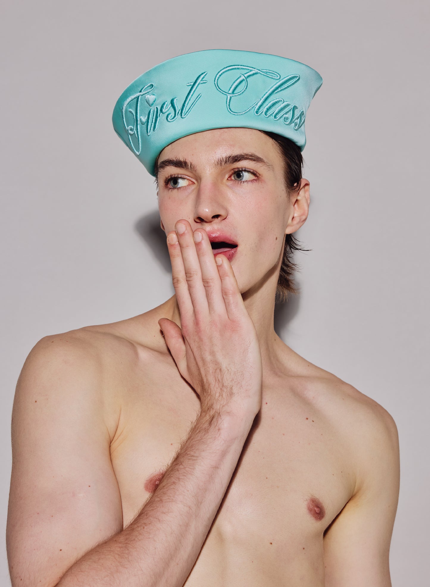 FIRST CLASS DIXIE CUP