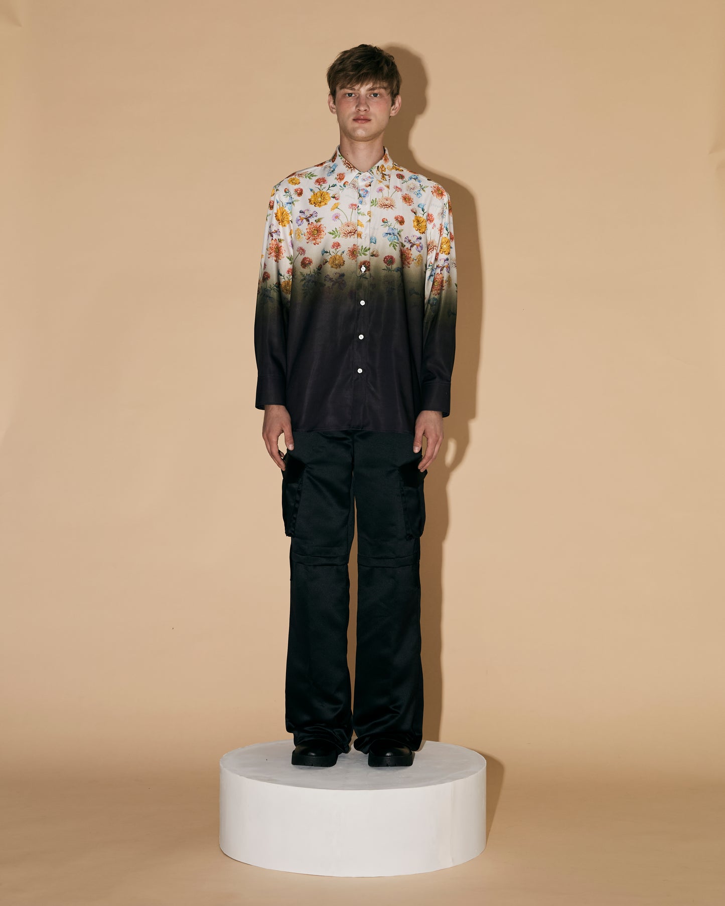 BLACK GRADATION SHIRT