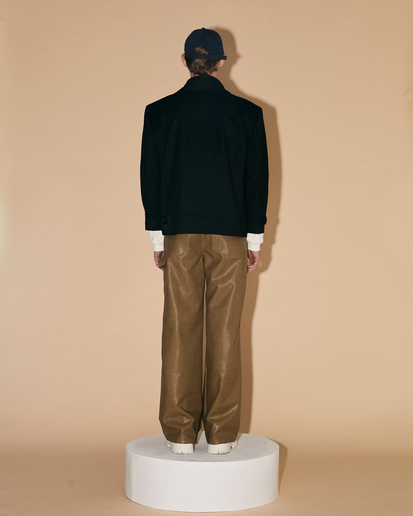 BLACK TAILORED JACKET