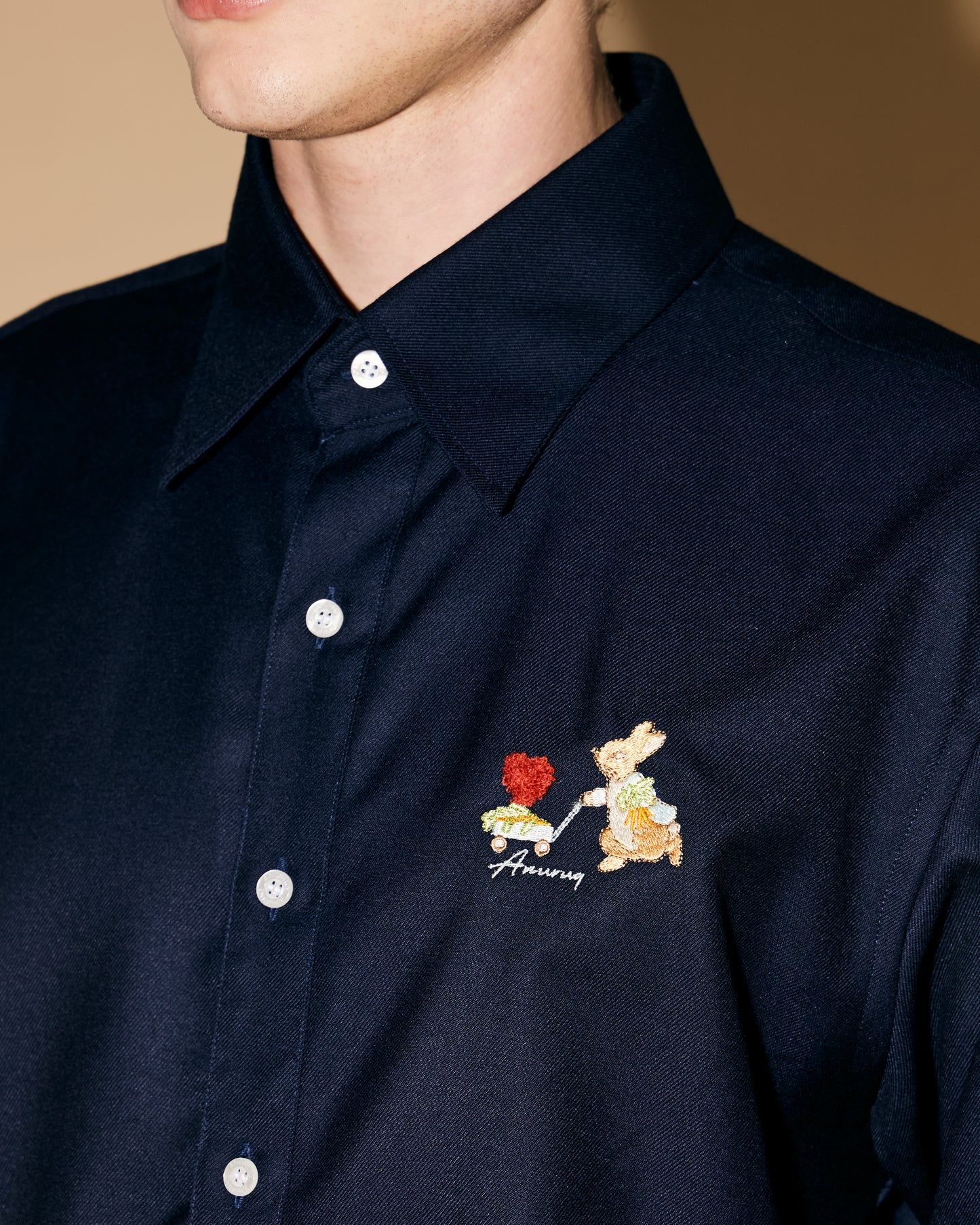 NAVY RABBIT SHIRT