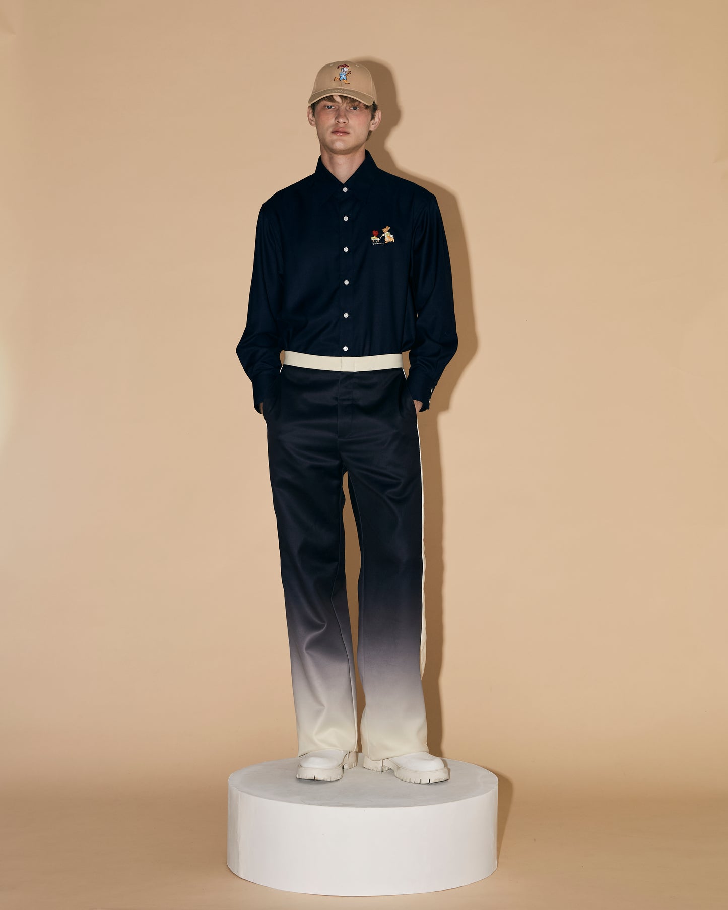 NAVY GRADATION PANTS