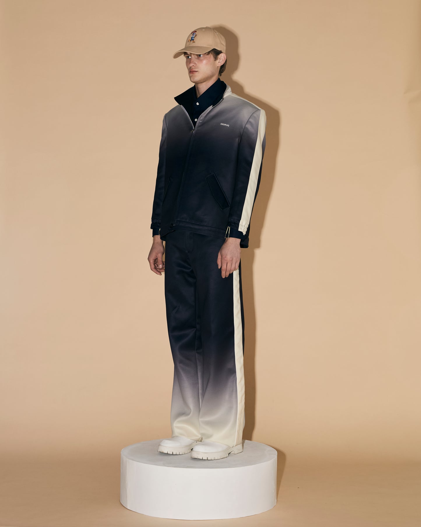 NAVY GRADATION JACKET