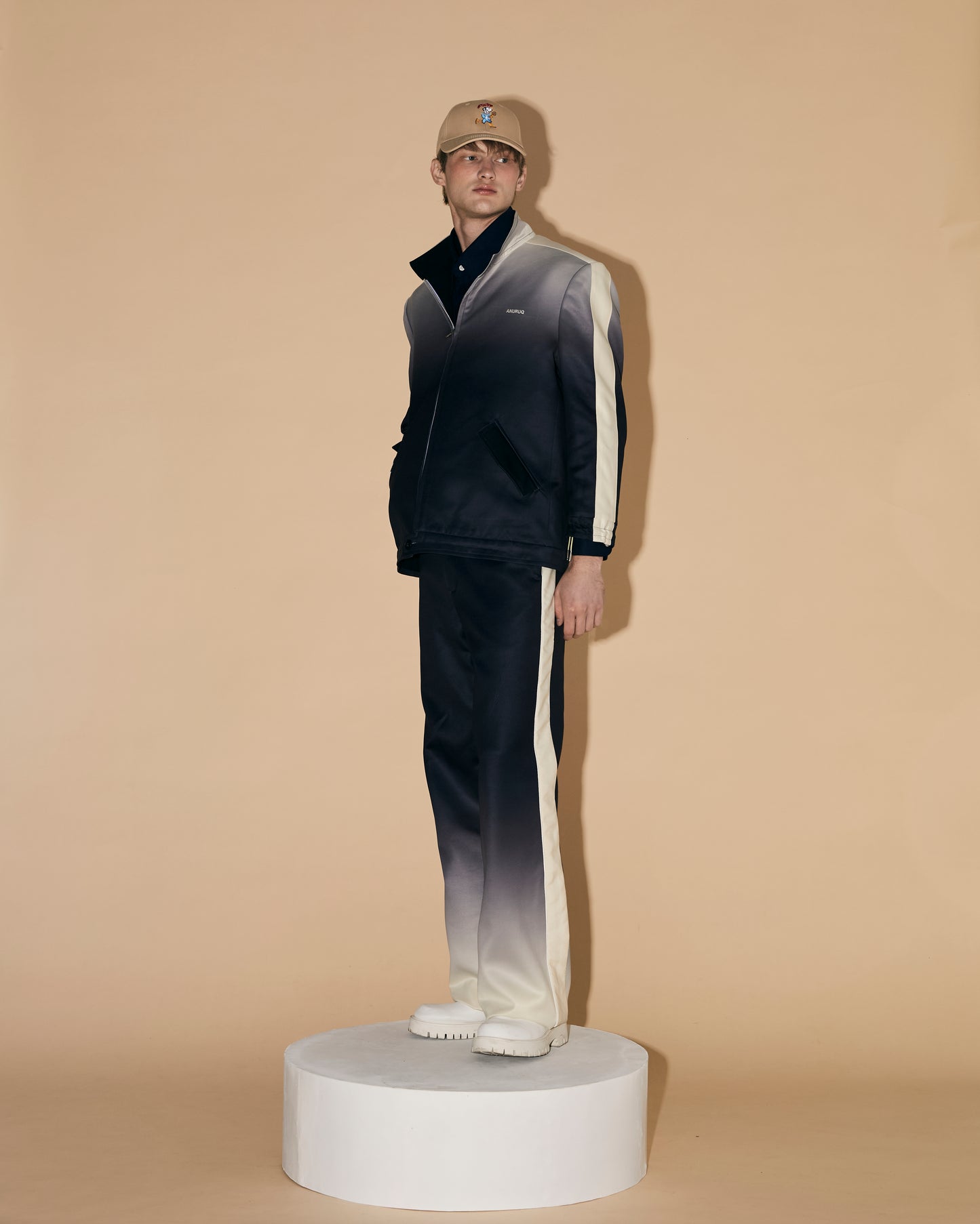 NAVY GRADATION JACKET