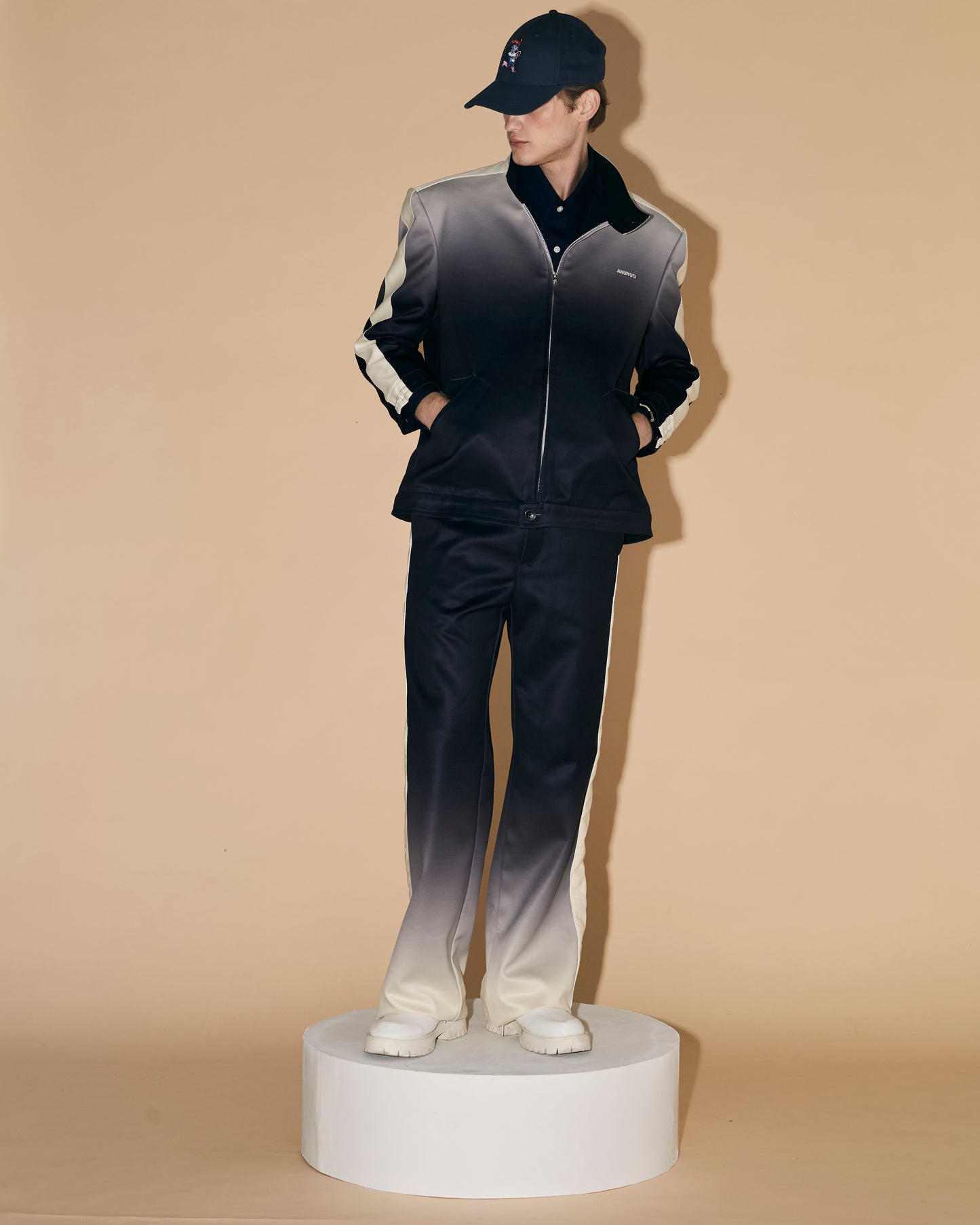 NAVY GRADATION JACKET